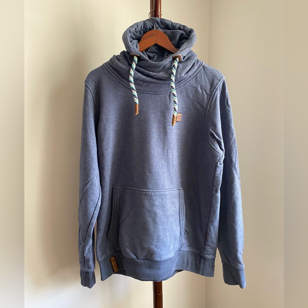 men’s pullover hoodie
